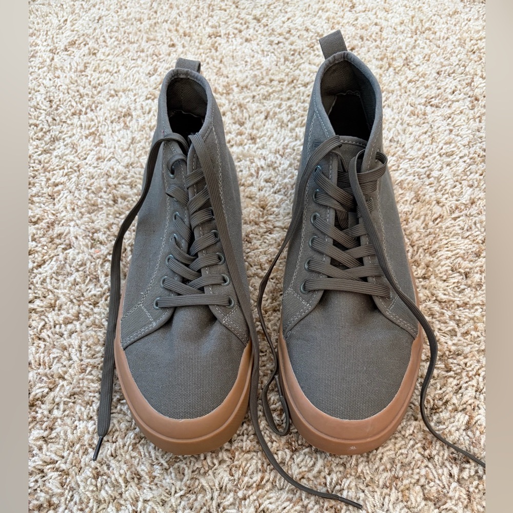 Mutual Weave high top shoes